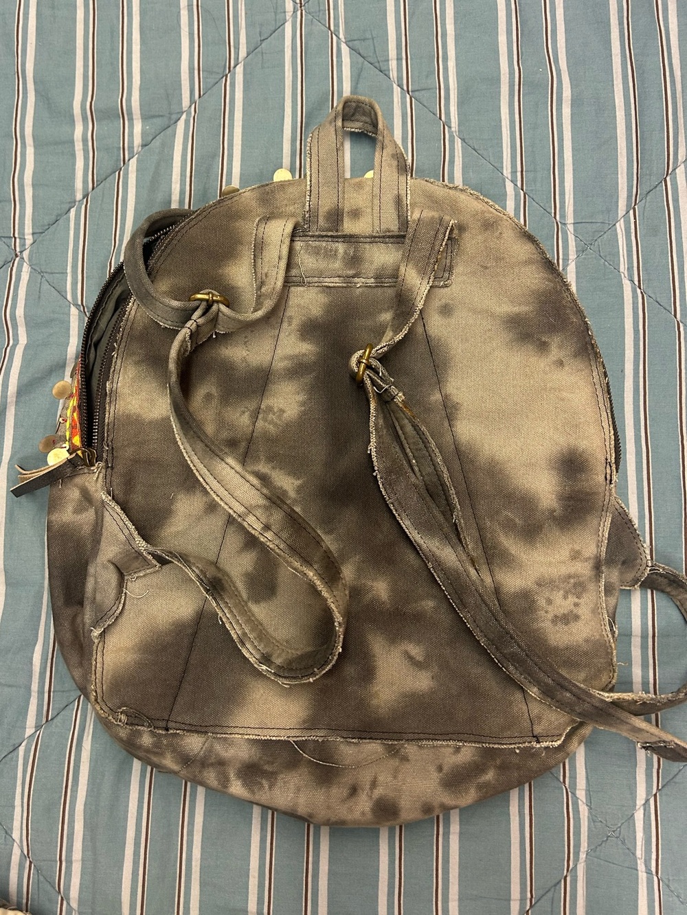 ✨ RARE & DISCONTINUED ✨ Free People Alameda Embellished Boho Backpack - Picture 4 of 10